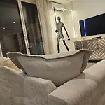 Fulham Design Apartment